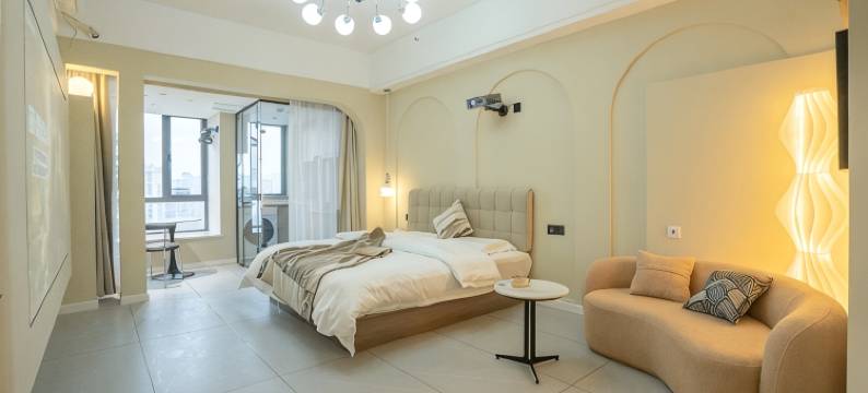 候鸟HOME设计师白鹤公馆店民宿(长江北路分店)图片