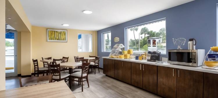 奥兰多阿波普卡戴斯温德姆酒店(Days Inn by Wyndham Apopka/Orlando)图片
