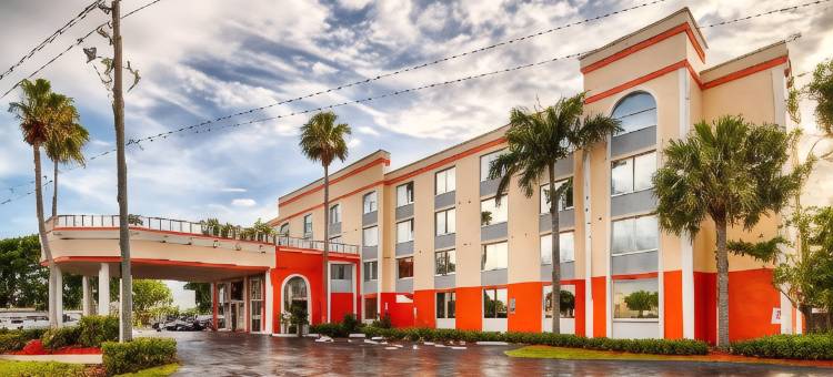 迈尔斯堡贝斯特韦斯特套房酒店(Best Western Fort Myers Inn  Suites)图片