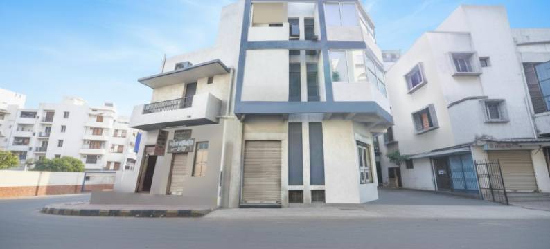 SK酒店(FabHotel SK - Nr Rajkot Municipal Corporation, Central Zone 120M)图片