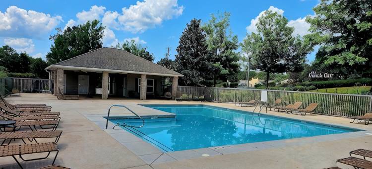 距乔丹-黑尔体育场1.5英里，地理位置便利3卧3卫公寓(3 bed/3 bath condo close to everything!  1.5 miles from Jordan-Hare Stadium)图片