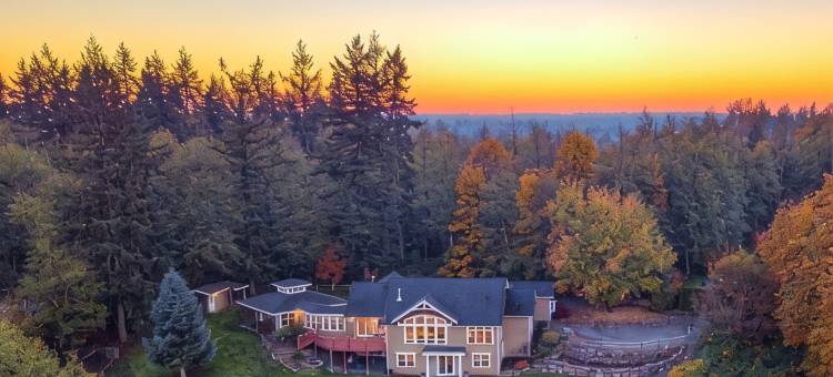 Enumclaw Estate, Scenic Views! Sleeps12,HotTub,Sauna, 1hr Frm Rainier & Crystal图片