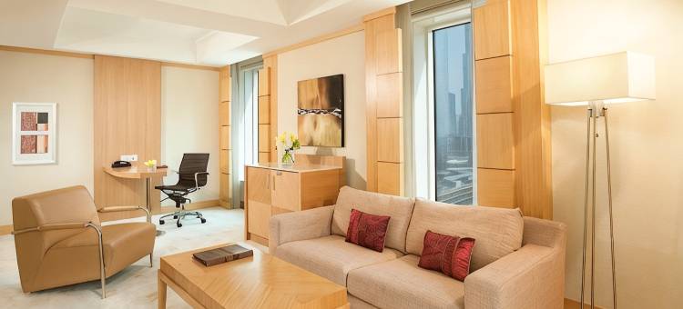 卡尔顿市中心酒店(Carlton Downtown Hotel)图片