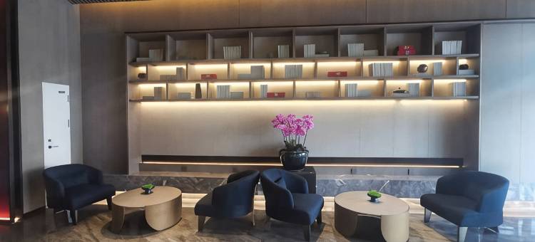 中州颐和酒店(周口师范学院文昌万达店)图片