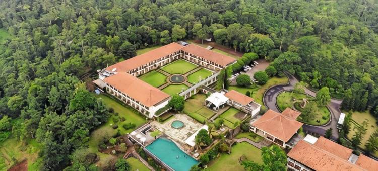 沙拉笛加埃莫里克萨里布普提酒店(D'Emmerick Salib Putih Hotel Salatiga)图片
