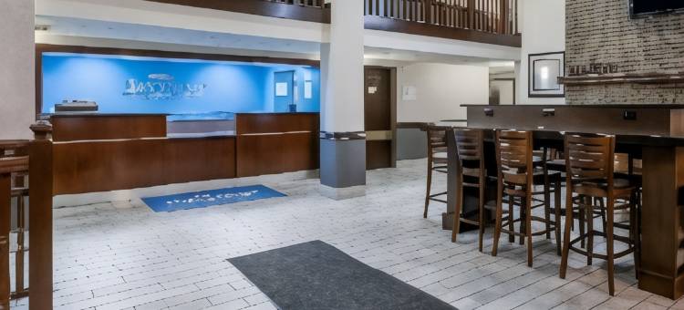 布卢明顿MSP机场美吟酒店(Baymont by Wyndham Bloomington MSP Airport)图片