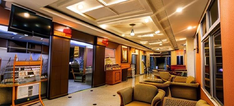 麦地那酒店(Madina Rayong Hotel)图片