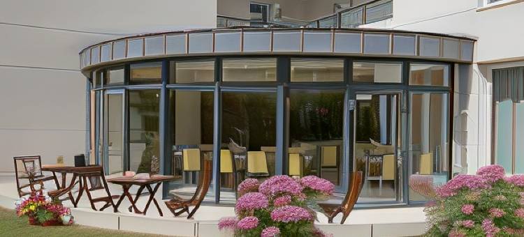 阿德吉奥阿克瑟斯巴黎旺沃沙蒂永门酒店(Aparthotel Adagio Access Paris Vanves Porte de Chatillon)图片