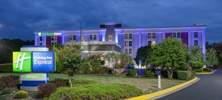 华盛顿东智选假日酒店 - 安德鲁斯空军基地(Holiday Inn Express Washington DC East-Andrews AFB)图片