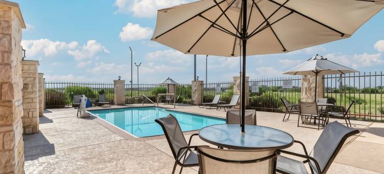 贝斯特韦斯特优质长角优质套房酒店(BestWestern Plus Luling Inn)图片