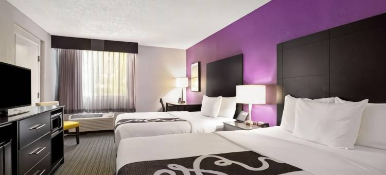 迈阿密湖拉昆塔温德姆套房酒店(La Quinta Inn & Suites by Wyndham Miami Lakes)图片