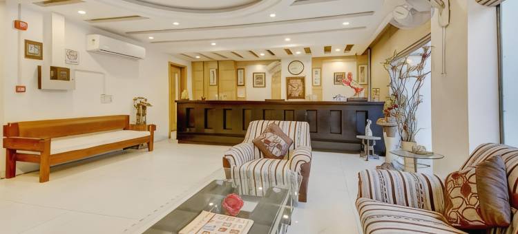 Treebo The Kings 广场(Treebo the Kings Plaza)图片