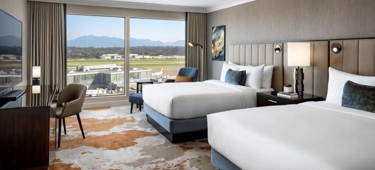 温哥华机场航站楼费尔蒙酒店(Fairmont Vancouver Airport)图片