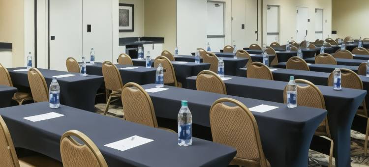 康科德夏洛特欢朋套房酒店(Hampton Inn & Suites Concord Charlotte)图片