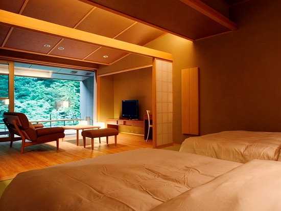 登别温泉乡泷乃家