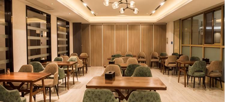 利港东方酒店(合肥滨湖会展中心紫庐地铁口店)图片