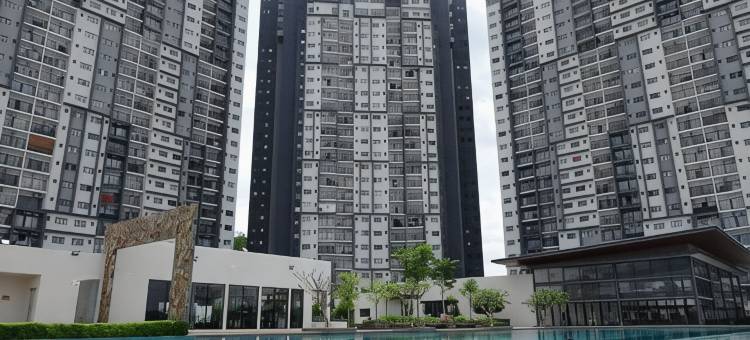 KLIA Lili Residensi 5+2 PAX 带华丽泳池(KLIA Lili Residensi 5+2 PAX with Splendid Pool)图片