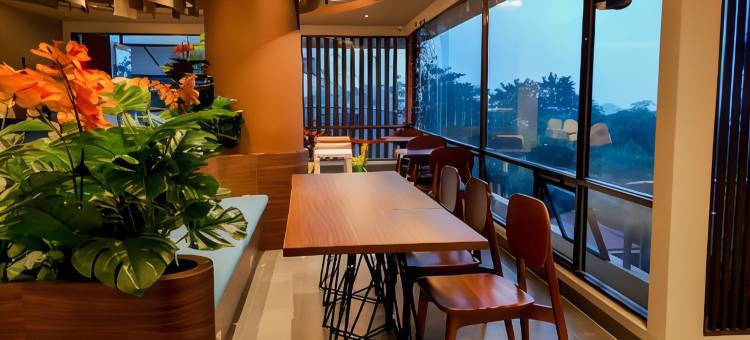 奇安朱尔西帕纳斯酒店(Hotel Cianjur Cipanas)图片