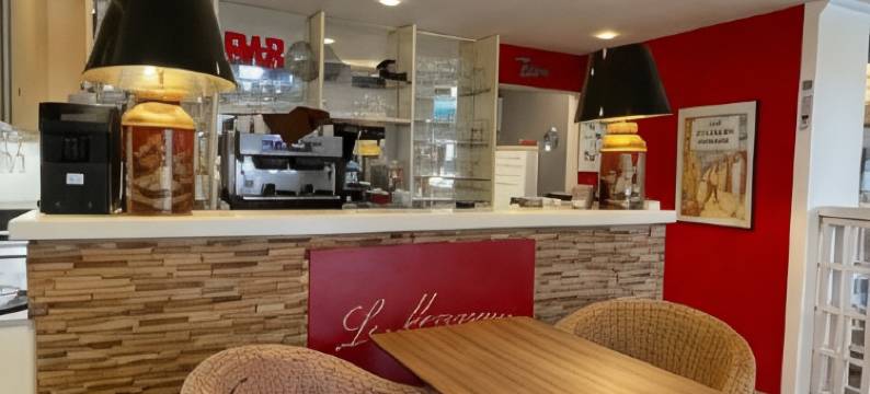 莫纳克餐厅酒店(Logis Hôtel Restaurant le Monarque)图片