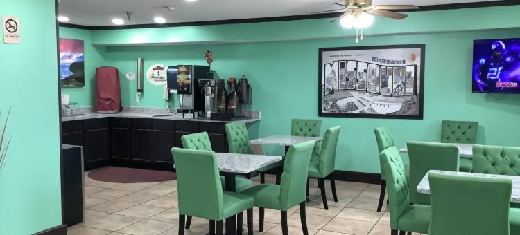 河滨-堪萨斯城温德姆速8酒店(Super 8 by Wyndham Riverside/Kansas City)图片