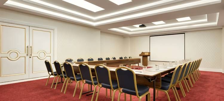 亚洛瓦温德姆华美达酒店(Ramada by Wyndham Yalova)图片