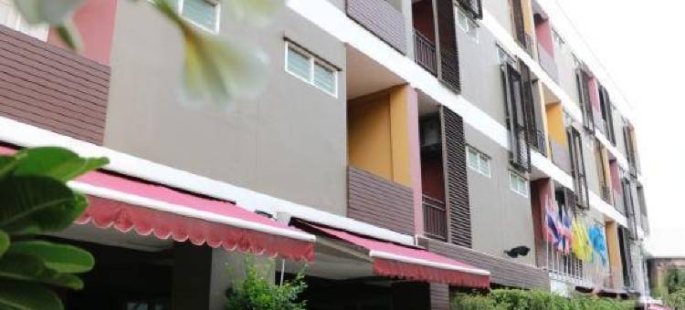 纳蒙普雷斯酒店(Namnon Place)图片