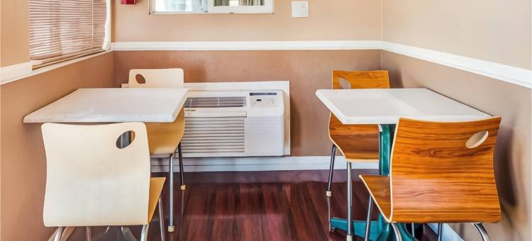 欧罗巴酒店里奇克雷斯特(Hotel Europa Ridgecrest)图片