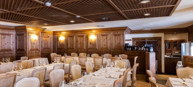 阿拉斯加科尔蒂纳酒店(Hotel Alaska Cortina)图片