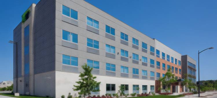 智选假日套房酒店德梅因西南(Holiday Inn Express & Suites des Moines Downtown)图片