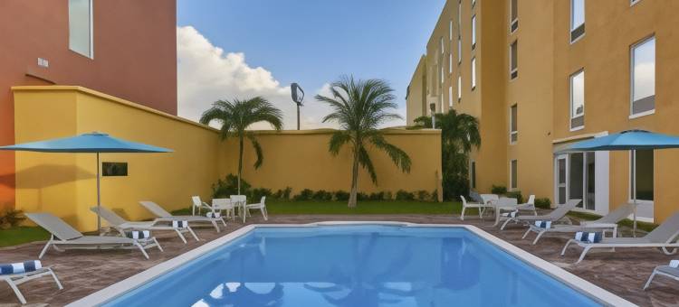 坎昆城市快捷酒店(City Express by Marriott Cancun)图片