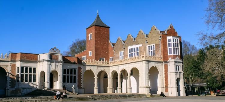 伦敦肯辛顿荷兰公园安居旅馆(Safestay London Kensington Holland Park)图片