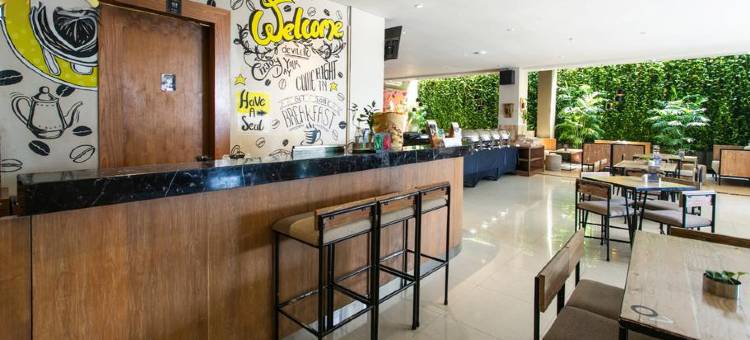 黄星安巴卢莫酒店(Yellow Star Ambarukmo Hotel)图片