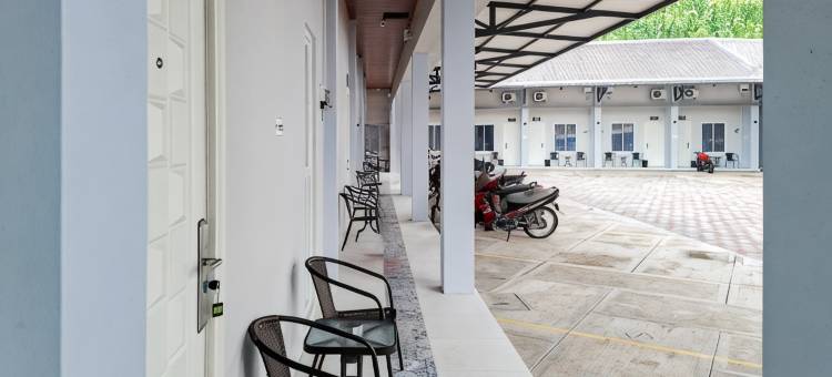 Urbanview Hotel Tentrem 2 near Alun-Alun Blora图片