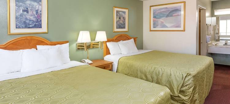 圣贝纳迪诺戴斯酒店-近圣曼努埃尔(Days Inn by Wyndham San Bernardino)图片