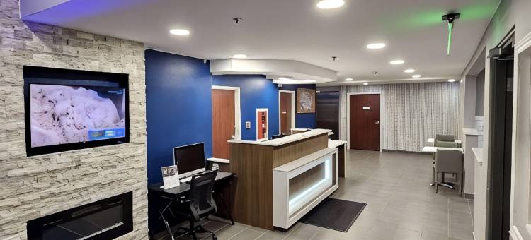 塔尔萨县麦客达温德姆酒店/66号公路和娱乐场(Microtel Inn & Suites by Wyndham Tulsa/Rt 66 Near Casino)图片