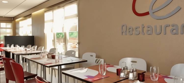 康铂自然酒店 - 拉罗谢尔普伊博罗(Campanile NATURE - La Rochelle Puilboreau)图片
