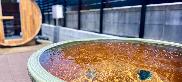 Sauna retreat with open-air bath near the sea图片