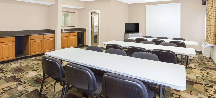 简斯维尔温德姆呗盟酒店(Baymont by Wyndham Janesville)图片