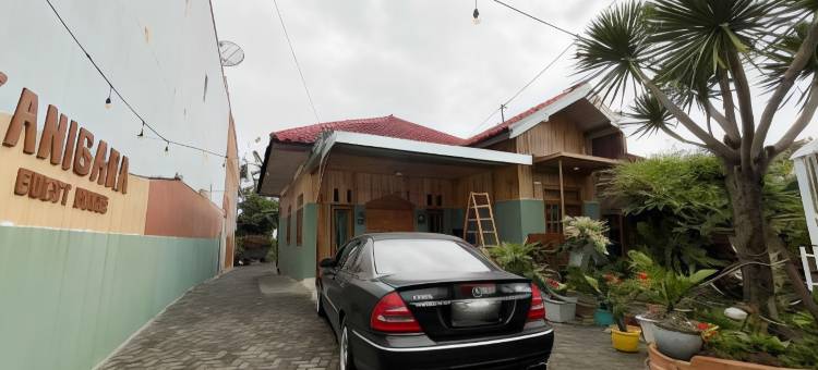 乌尔班维尤清真卡尼加拉巴图酒店(Urbanview Syariah Hotel Kanigara Batu)图片