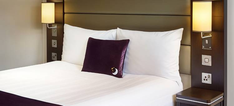 法恩伯勒城中心高级旅社(Premier Inn Farnborough Town Centre)图片
