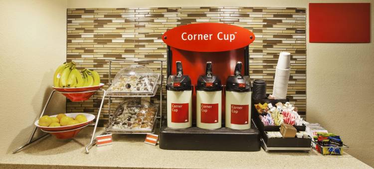 底特律利沃尼万豪TownePlace酒店(TownePlace Suites Detroit Livonia)图片