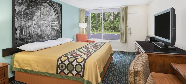 温德姆速8酒店-金斯兰I-95/海军基地区(Super 8 by Wyndham Kingsland I-95/Naval Base Area)图片