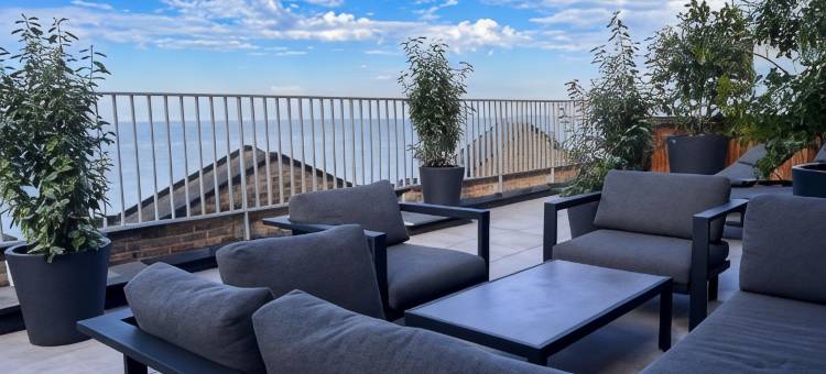 赫利俄斯酒店(Beach Hotel Helios by CW Hotel Collection)图片