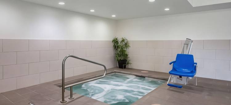 柯林斯堡大学附近舒适套房酒店(Comfort Suites Fort Collins Near University)图片