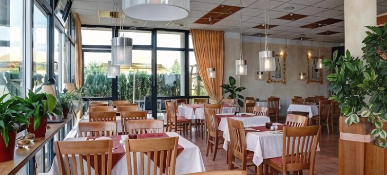 马努酒店(Hotel Manu)图片