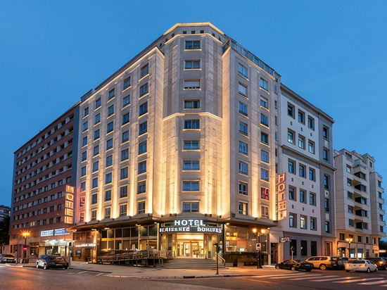 克里索尔波尼法兹海军上将酒店