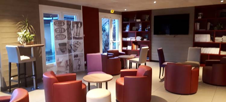 紫貂苏尔萨尔特省康铂(Campanile Sable Sur Sarthe - Vion)图片