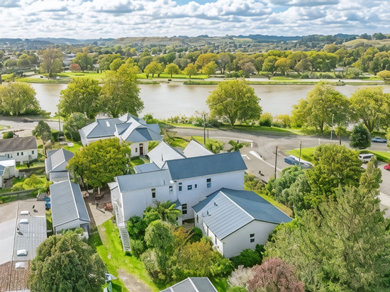 布雷马民宿及YHA青年旅馆