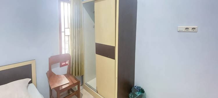 Tirtasari米特拉Pinrang市中心红多兹民宿(Homestay Tirtasari Pinrang City Center Mitra RedDoorz)图片