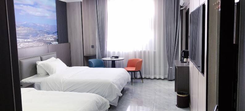 平罗菲琳商务酒店(宏泰商业广场店)图片